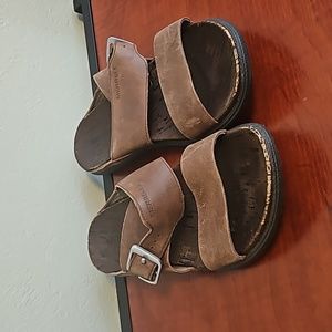 Merrell sz 6 sandals